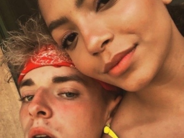 Verdade. Mas eu não sei o nome do shipp. 🤷♀️🤷