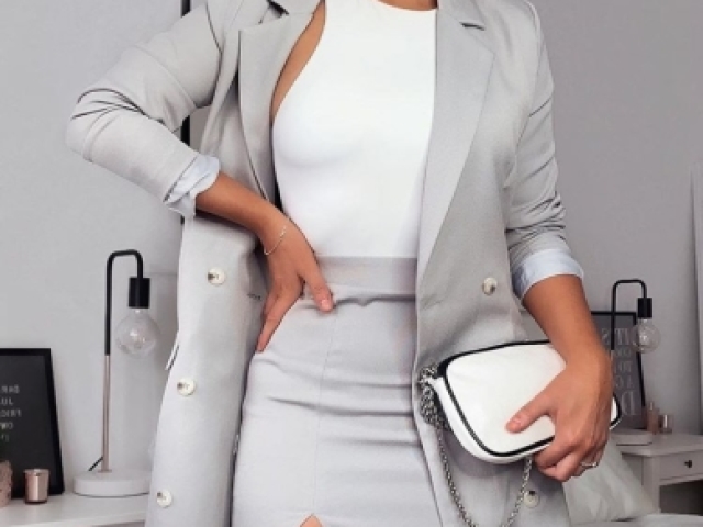 Descubra seu estilo escolhendo looks!