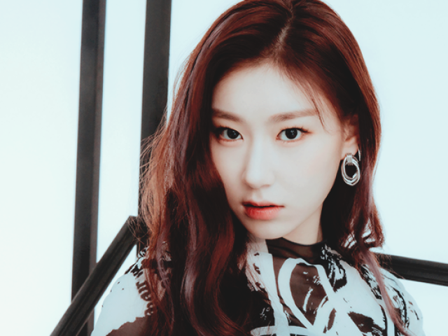 Lee Chaeryeong (이채령).

Nome de Palco: Chaeryeong (채령).