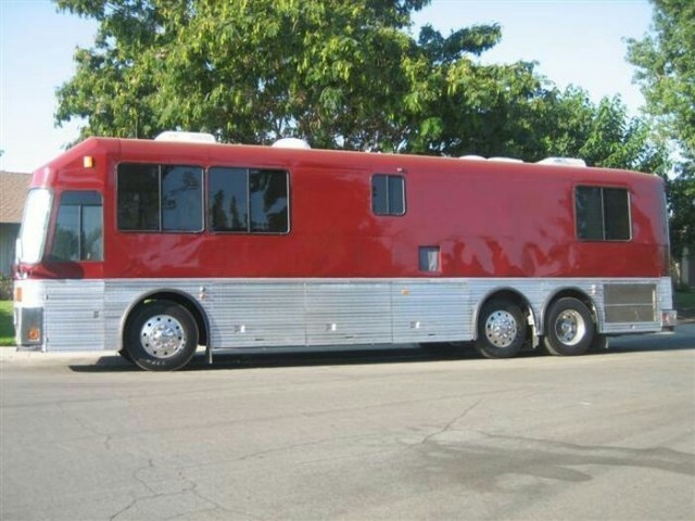 Eu vou de ônibus eu gosto de sentar na janela