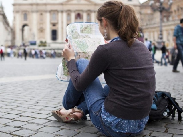 Continuar empregada e viajando pelo mundo.