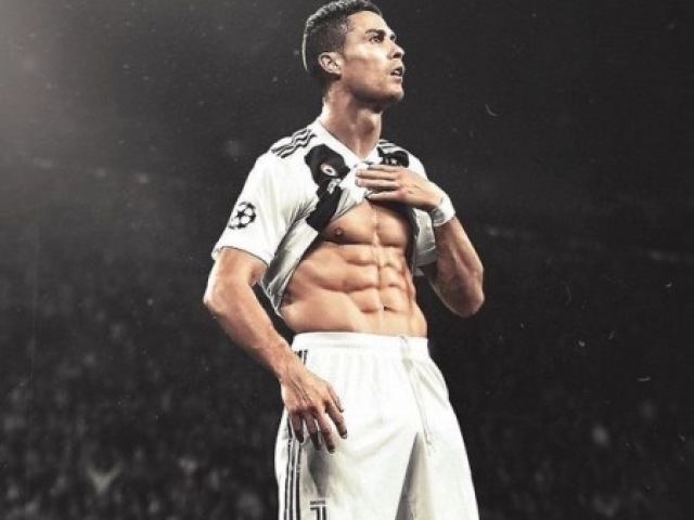 Cristiano Ronaldo(CR7)