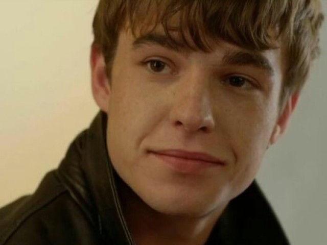 Finn (My Mad Fat Diary)