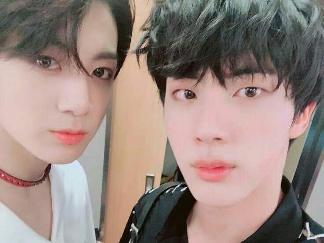 Kim SeokJin e Jeon Jungkook