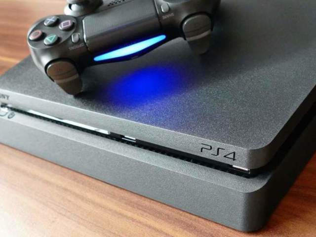 PS4