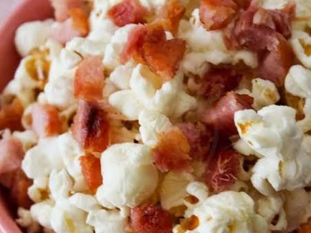 Pipoca com bacon