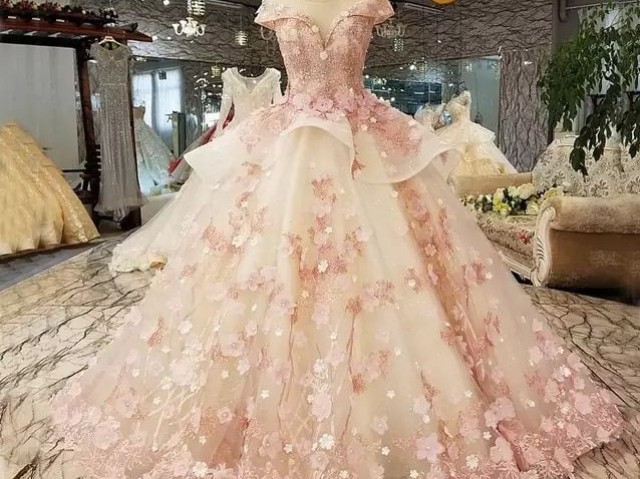 👑