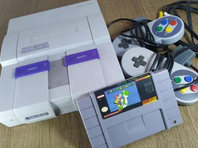 Super Nintendo (SNES)