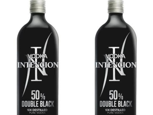 Vodka Intención 50% Double Black 10x destilada