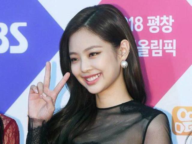 Jennie {Blackpink}