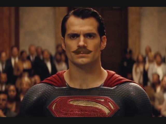 8/10 Bigode lindo
