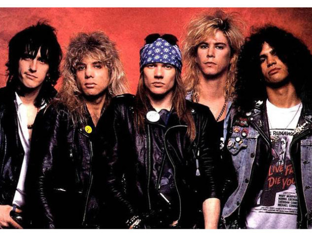 GUNS N ROSES