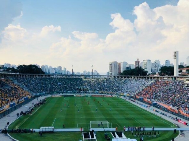 Jogo de futebol