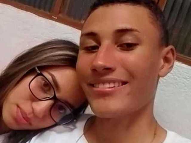 Sim amor, não vou ficar chateada com você meu amor e vamos ser feliz afinal você prometeu superar moh❤️