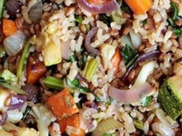 arroz integral com verduras