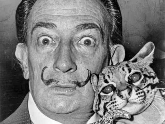 Salvador Dalí.