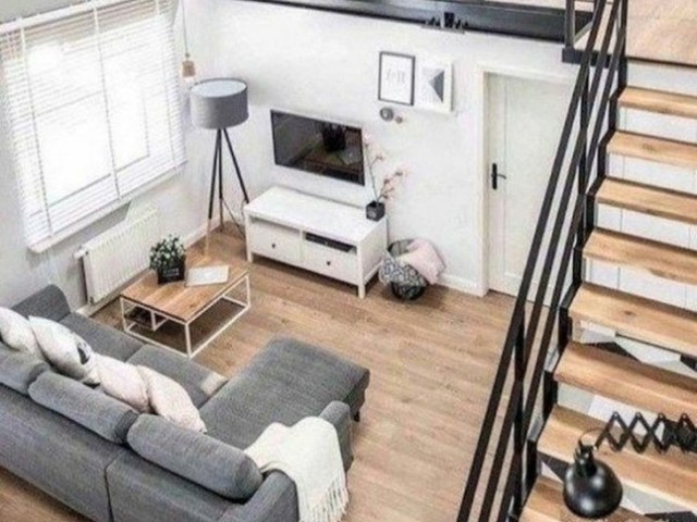 Um loft, basico e elegante.