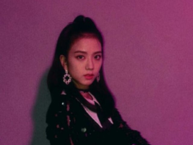 Jisoo.