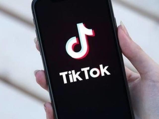 Faz dancinhas no TikTok