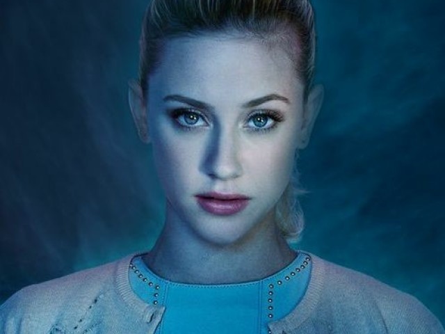 "Eu descobri quem matou Jason Blossom, peguei o Sugarman, você é o próximo, Gorro Negro, eu tô na sua cola, dá pra sentir?" ~Betty Cooper ~