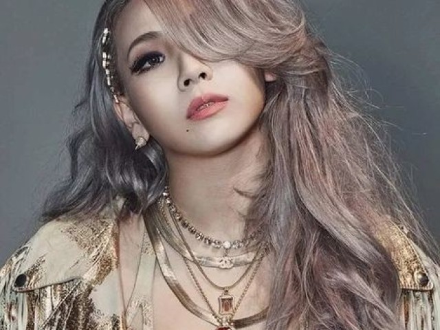 CL(2ne1)