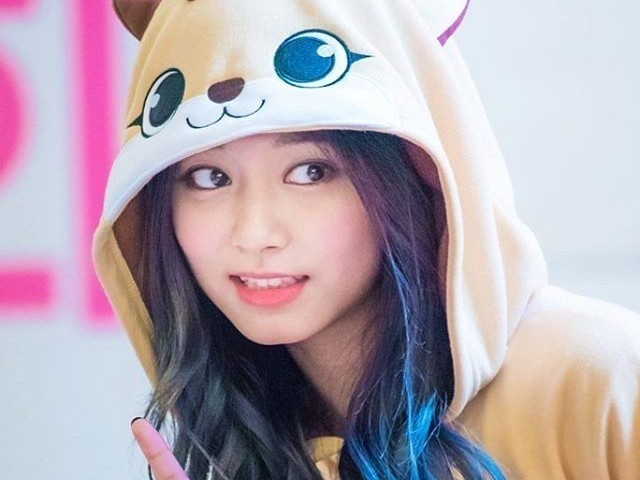 Tzuyu(Twice)