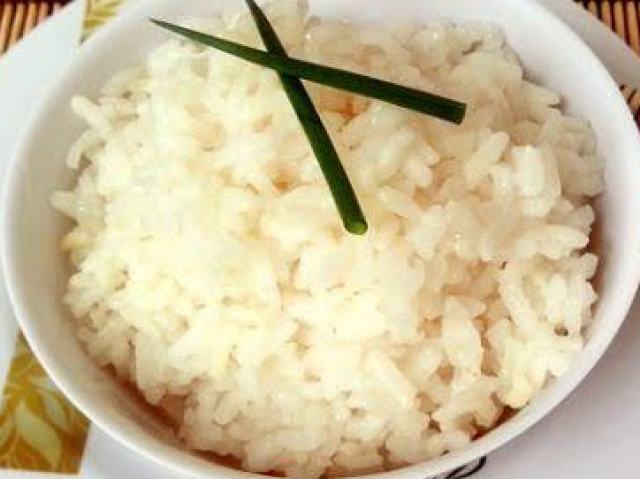 Arroz japonês cozido