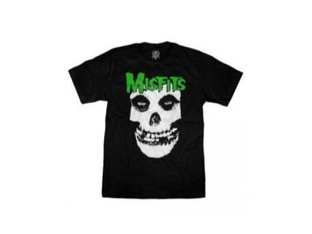 camiseta de banda punkzera manga curta porque frio Ă© psicolĂłgico