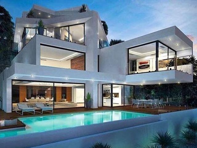 Luxuosa.