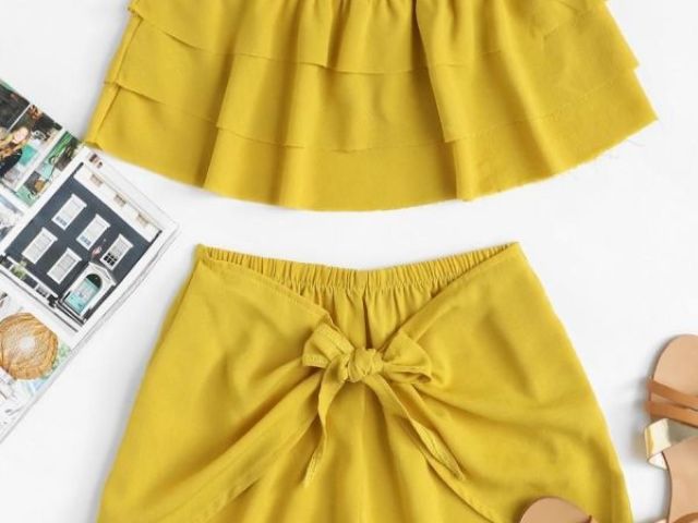 Short amarelo