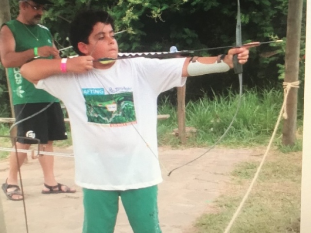 aprender a atirar com arco e flecha (foto: minibeni baleia)