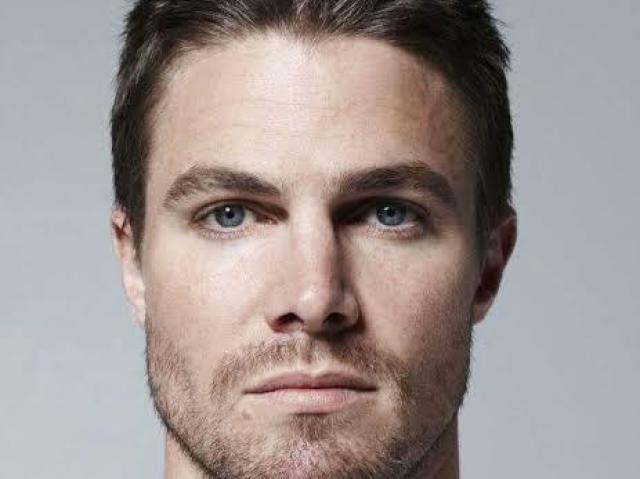 Stephen Amell