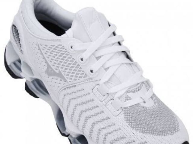 Mizuno Prophecy Waveknit