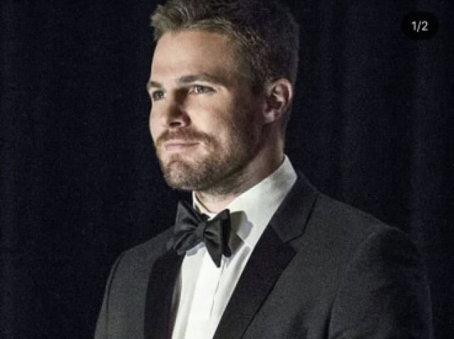 Stephen Amell