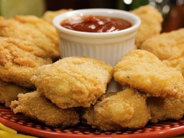 nuggets com molhinhos