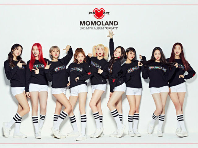 Eu recomendo muito a você que estude e pesquise mais sobre o grupo e sobre as meninas, elas tem um talento maravilhoso além de serem lindas e fofas!! Eu tive bastante dificuldade em identificar as meninas certinho, mais eu fui fundo e consegui ksks e hoje sou uma Merrie 😉