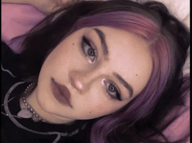 e-girl