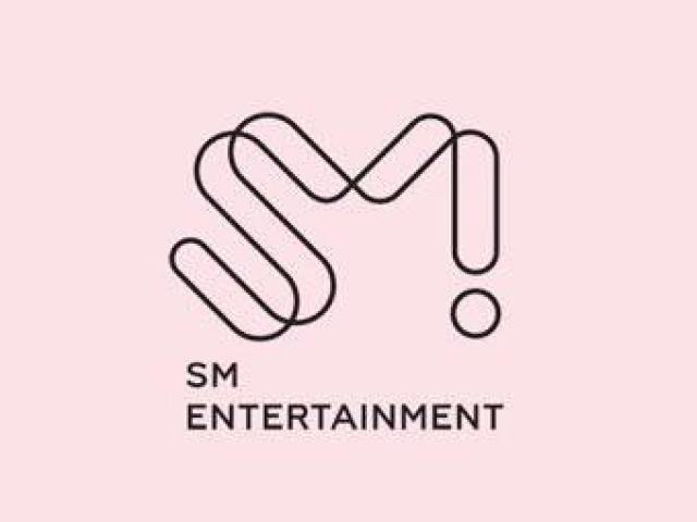 sm entertainment.
todos os grupos de lá acabam com fama e popularidade, mesmo com muito tempo longe.