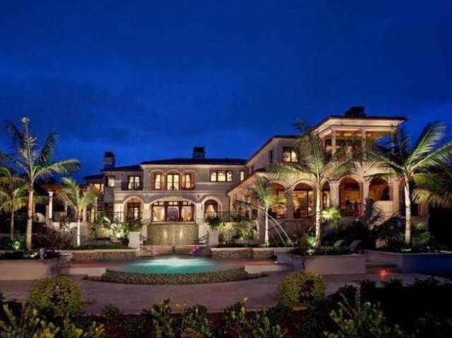 Luxuosa