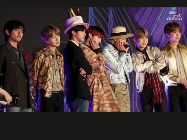 Quem você namoraria do BTS?