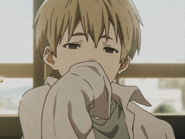 Ai ta tãããooo cedo... Vou checar o relógio pra ver se nn posso dormir mais um pouco *bocejo* (-ω-)