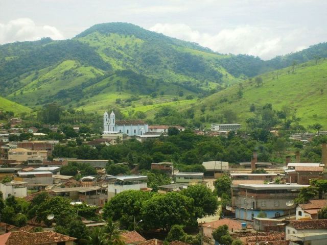 em uma cidade pequena e pobre.