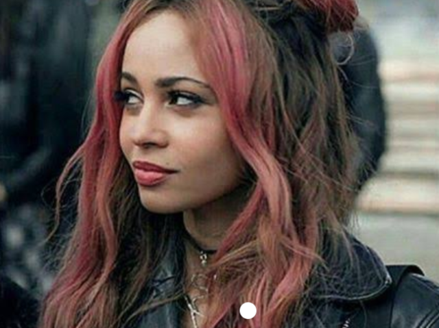 Toni Topaz