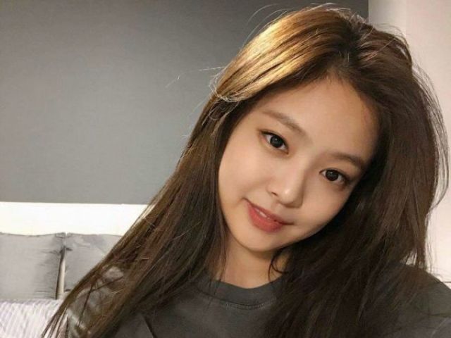 Jennie-Blackpink