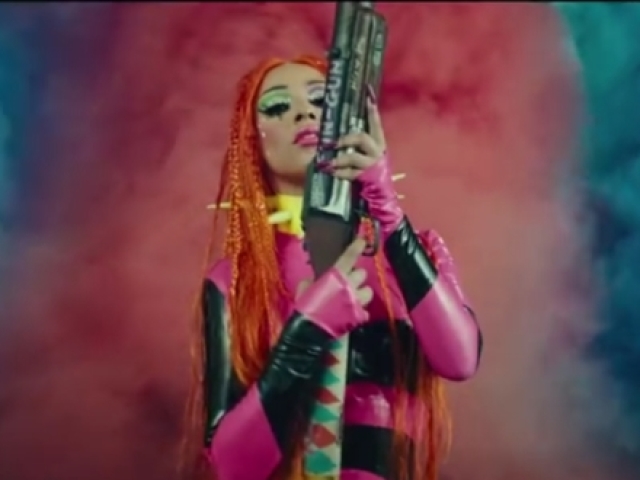 Doja Cat
Boss B*th