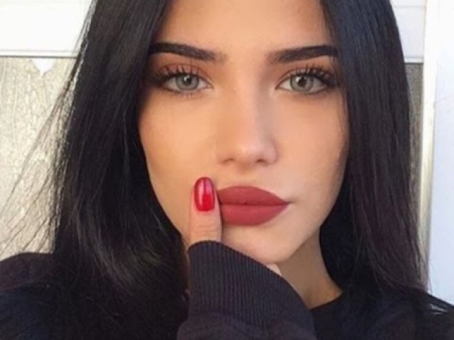 Uma make simples mais linda