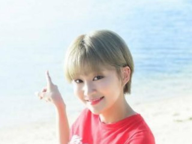 Hybin
(Momoland)
