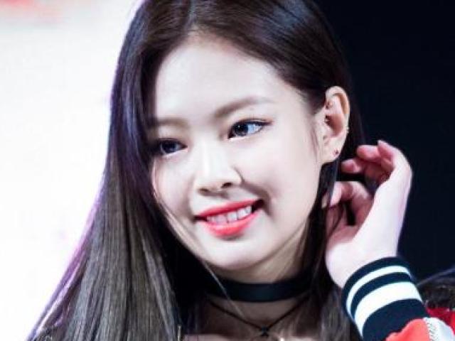 Jennie

(BLACKPINK)