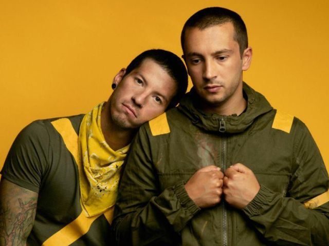 Twenty one pilots