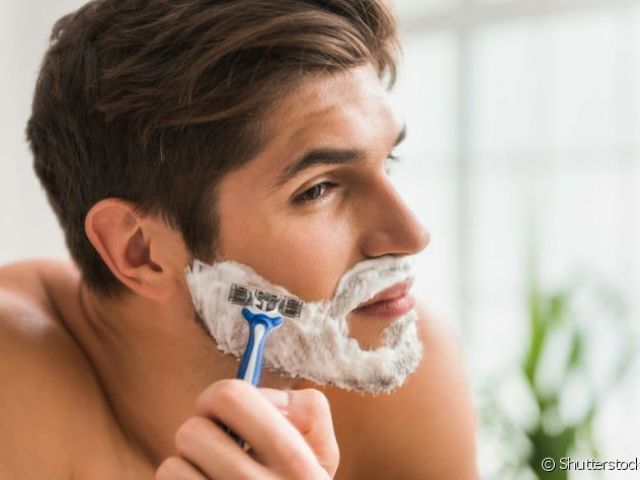 Os homens devem tirar a barba por uma questão de higiene e prevenção.